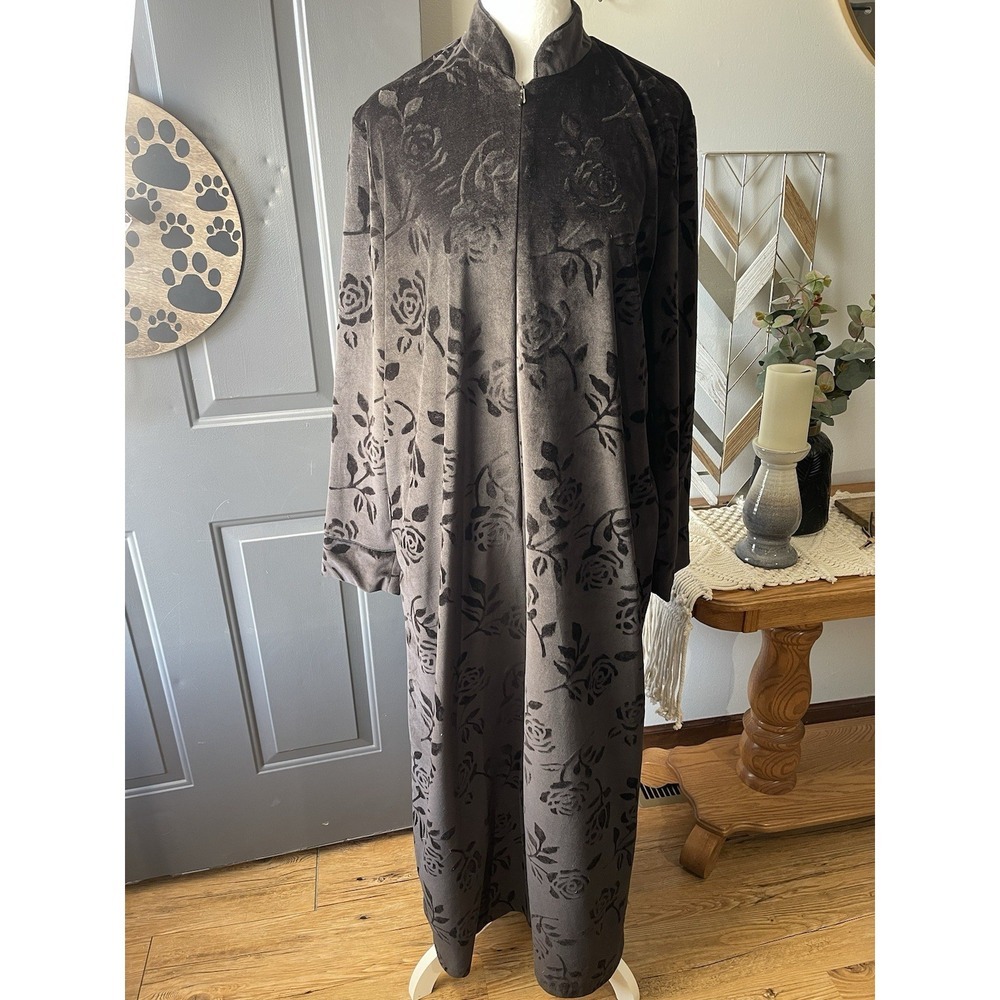 Rare Vintage Davina Black Velour Burnout Rose Floral  Pullover Housecoat Large